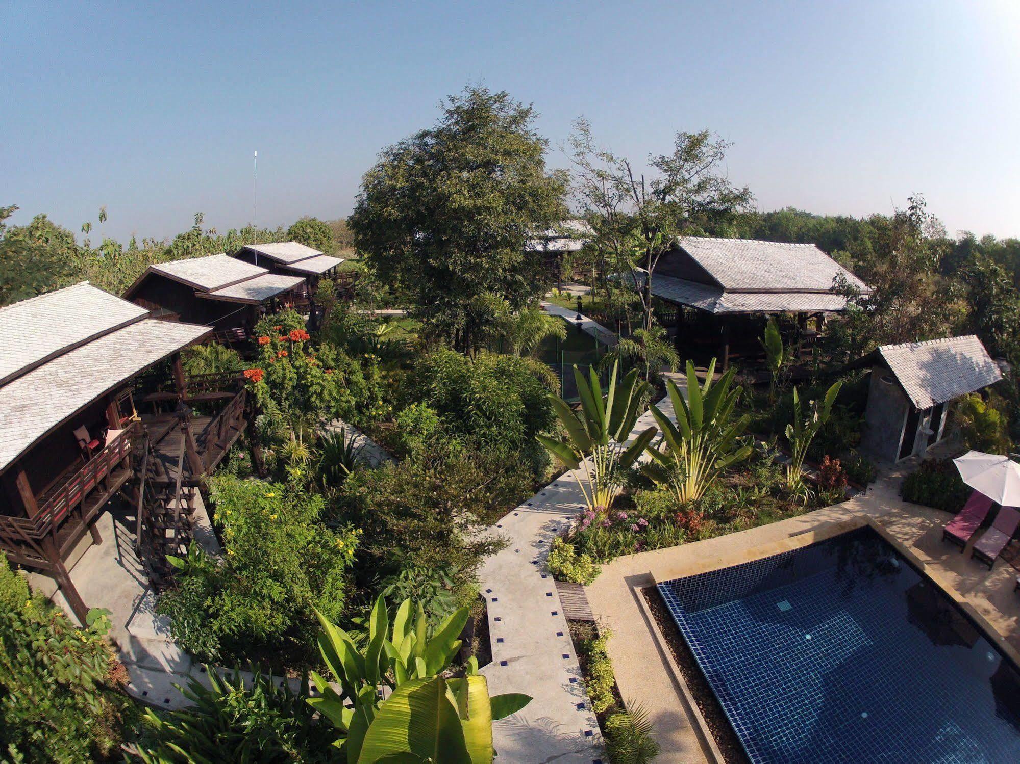 Little Village Chiang Mai Hang Dong Exterior foto
